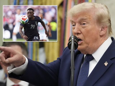 WASHINGTON  – Americký prezident Donald Trump opäť raz dokázal, že pre neho žiadne pravidlá neplatia. V bezprecedentnom kroku, ktorý šokoval celý športový aj politický svet, osobne zasiahol do priebehu prebiehajúcich majstrovstiev sveta vo futbale 2026. Trump potvrdil, že osobne telefonoval prezidentovi FIFA Giannimu Infantinovi, aby prehodnotil trest pre najlepšieho amerického útočníka Folarina Baloguna. Mnohí experti otvorene hovoria, že šéf Bieleho domu týmto lobingom prekročil únosné hranice.