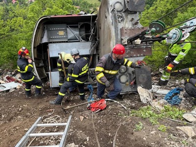 V prípade, ktorý otriasol Slovenskom, došlo k závažnému posunu. V prípade zrážky vlakov pri Jablonove nad Turňou 13. októbra 2025 padlo obvinenie. Mesiace rozsiahleho dokazovania a znaleckého skúmania vyústili do obvinenia 34-ročného rušňovodiča z prečinu všeobecného ohrozenia.