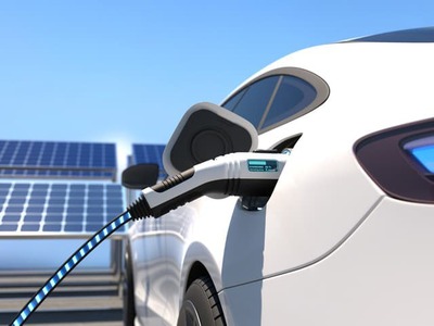 Nemecký výrobca športových automobilov Porsche plánuje od roku 2030 ukončiť výrobu modelu Taycan, ktorý je jeho vlajkovým úplne elektrickým vozidlom. Dôvodom je neustále klesajúci predaj. Informuje o tom agentúra AFP, ktorá cituje nemecký ekonomický týždenník WirtschaftsWoche.