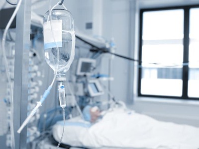 Explozívna hnačka má svoje prvé obete. O život po zdravotných problémoch spojených s prebiehajúcou epidémiou cyklosporózy, parazitárnej infekcie šíriacej sa kontaminovanými potravinami alebo vodou, ktorá môže spôsobiť silnú hnačku, prišli dve osoby.