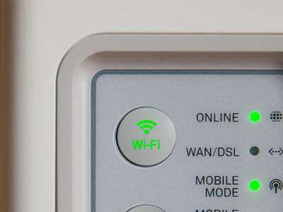 Reštart routera patrí medzi rady, ktoré človek počuje pri takmer každom probléme s internetom. Wi-Fi nejde správne? Skús router vypnúť a znova zapnúť. ...