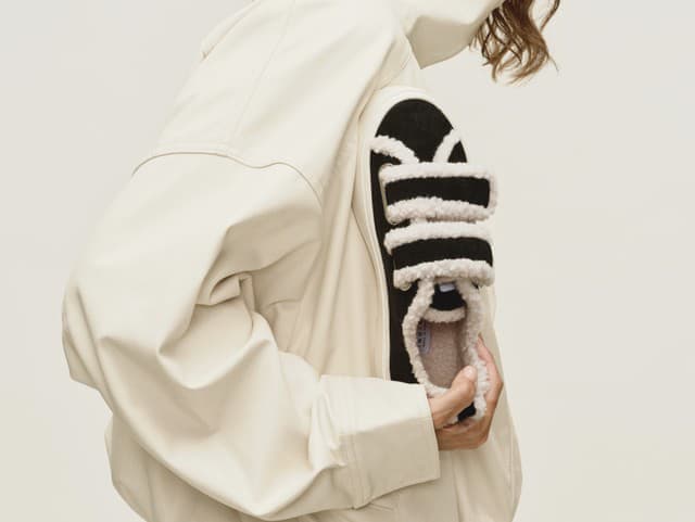 Tenisky, ktoré ovládli túto jeseň: Tieto modely od Dior, Golden Goose či Miu Miu budete chcieť nosiť ku všetkému