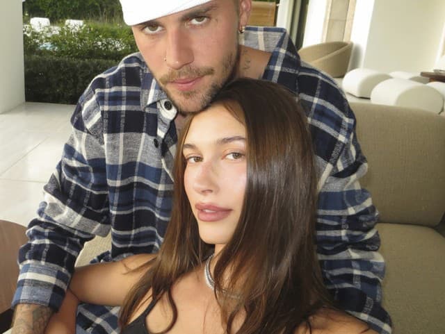 KVÍZ: Celebritné lásky, rozchody, škandály ako dobre sa vyznáte?