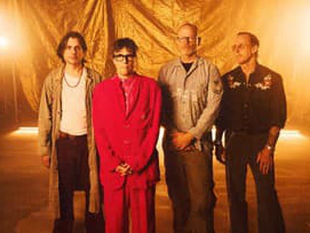Weezer si uťahujú z vlastnej minulosti. Nový singel C.E.O. sprevádza hviezdny videoklip