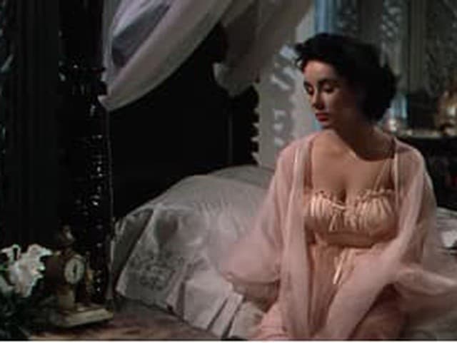 Taylor Swift sa stiahla z obrazu: V novom klipe Elizabeth Taylor vzdáva hold hollywoodskej legende