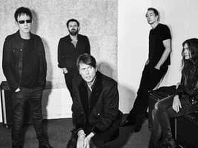 Hudba pre zlomené duše: Suede vydajú v septembri album Antidepressants