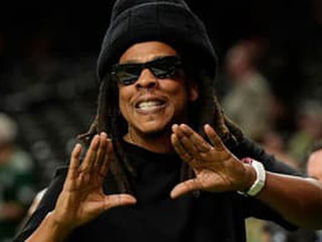 Jay-Z si vybral na Super Bowl sám seba. Po rokoch rozhodovania o hviezdach vystúpi na pódiu aj on