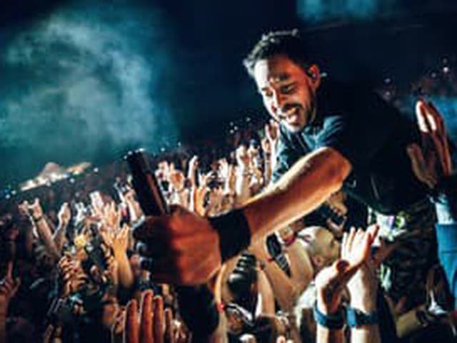 Stávka na vyššiu kapacitu Rock for People vyšla. Najväčšie davy prilákali Linkin Park a Guns N' Roses