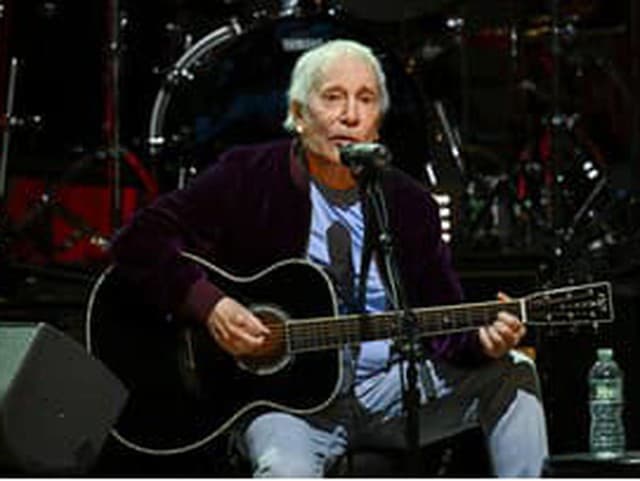 Pred 40 rokmi vydal Paul Simon Graceland. Z albumu plného hudobných kontrastov vznikla jedna z jeho najväčších nahrávok