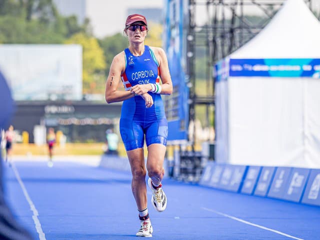 Svetový úspech pre Slovensko: Nikola Čorbová vyhrala najťažší extrémny triatlon na svete!