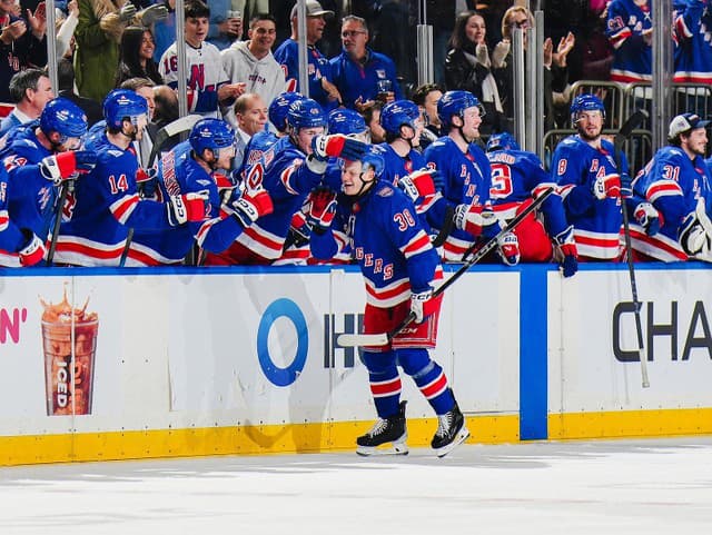 VIDEO Absolútna paráda! Adam Sýkora strelil svoj prvý gól v NHL a stal sa hviezdou zápasu