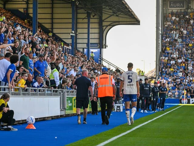 VIDEO Facka a strkance s mladým fanúšikom: Poľský futbalista v Anglicku stratil nervy a vybuchol