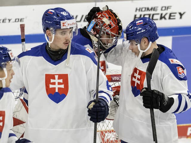 Sen o NHL musia odložiť: Slováci sa presunuli nižšie, jeden nenastúpil ani v príprave