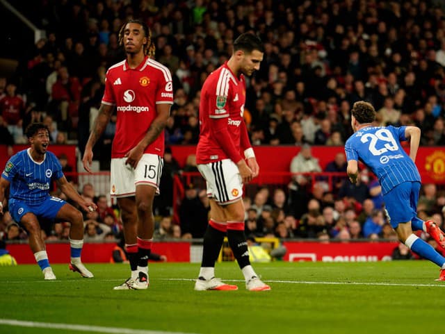 Po desiatich minútach vyhrávali 2:0: Slávny Manchester United schytal poriadne kruté KO
