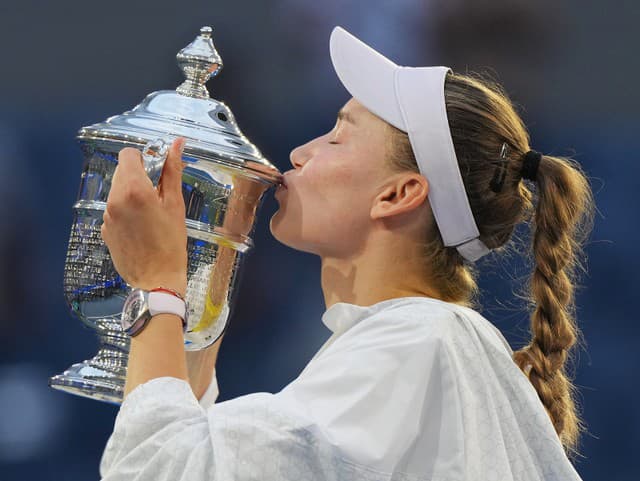 VIDEO Nech žije nová kráľovná! Rybakinová v úchvatnom finále US Open pretlačila Sabalenkovú
