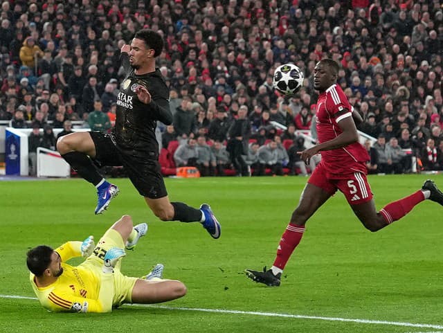 Parížania nedopustili prekvapenie proti trápiacemu sa Liverpoolu: Francúzsky celok opäť vyhral