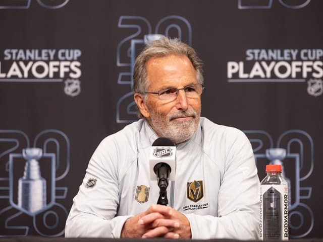 Postup do finále konferencie oslávili škandálom: Vegas a Tortorella dostali od NHL tvrdú ranu