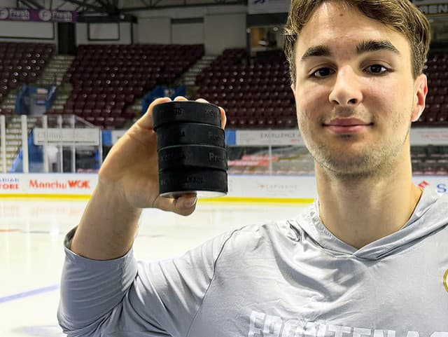 VIDEO Akékoľvek slová sú zbytočné: Hrdinský výkon, slovenský junior zažiaril štyrmi gólmi!