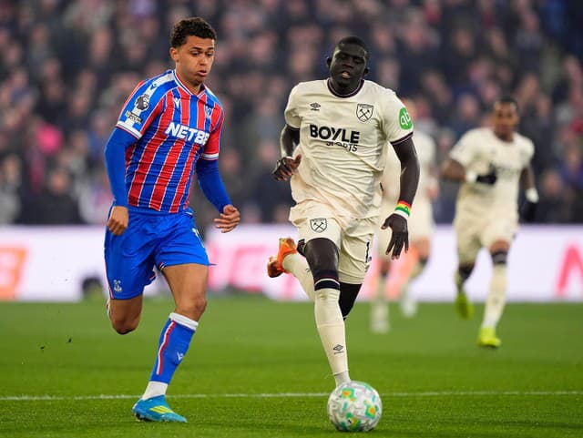 Dohrávka nepriniesla ani gól: Anglická Premier League spoznala prvého zostupujúceho