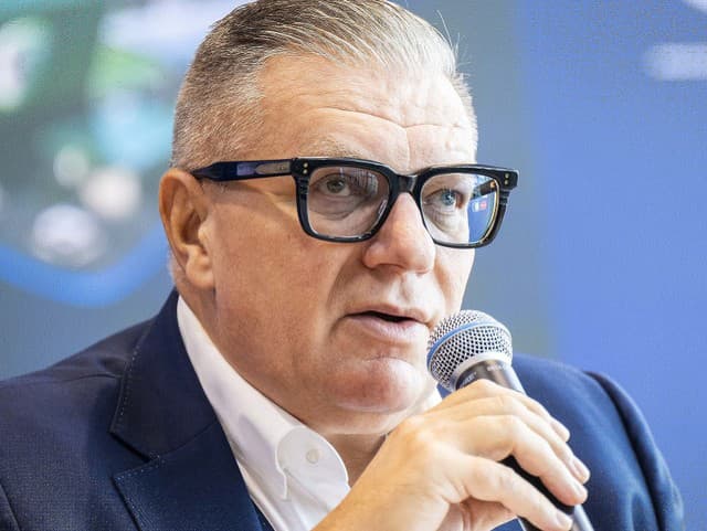 Minister Huliak prišiel s ďalším šokujúcim odhalením: Ján Kováčik sa bráni a reaguje na útoky