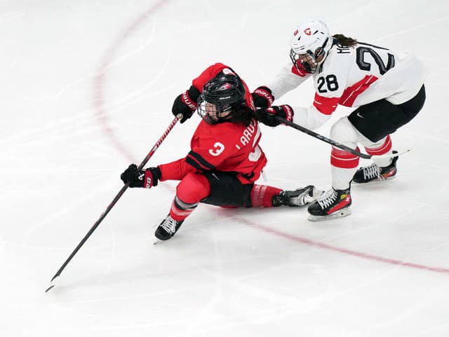 ZOH 2026 Obrovská dráma až do záverečného klaksónu: Hokejistky USA spoznali finálového súpera