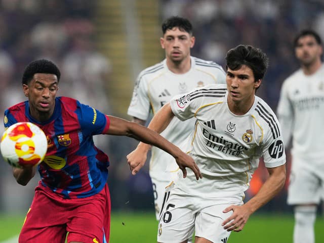 Štyri góly už v prvom polčase El Clásica: Barcelona a Real sa postarali o strhujúcu finálovú drámu