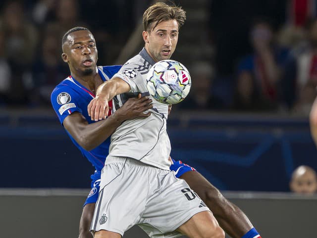 Parížsky ohňostroj a šou dua Dembélé - Torres: Futbalový svet hodnotí prehru Slovana proti PSG