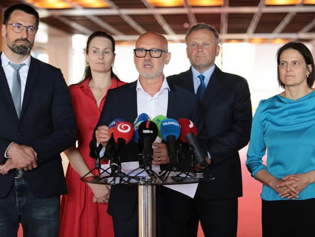 SaS predstavila PLÁN na ozdravenie ekonomiky: Deficit chce dostať pod 3 % HDP