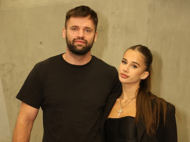 Intímne zábery pani Sulíkovej! Fiki si nafotil manželku:  Viktória ukázala takmer všetko