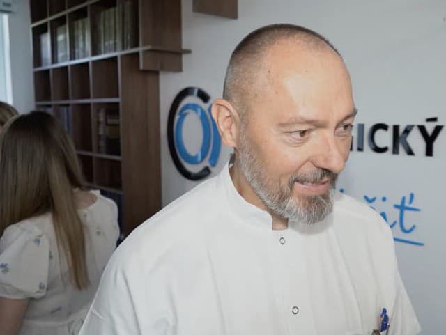 Onkológ NOÚ MUDr. Štefan Pörsök: Kolorektálny karcinóm postihuje ľudí vo veku už 20 rokov