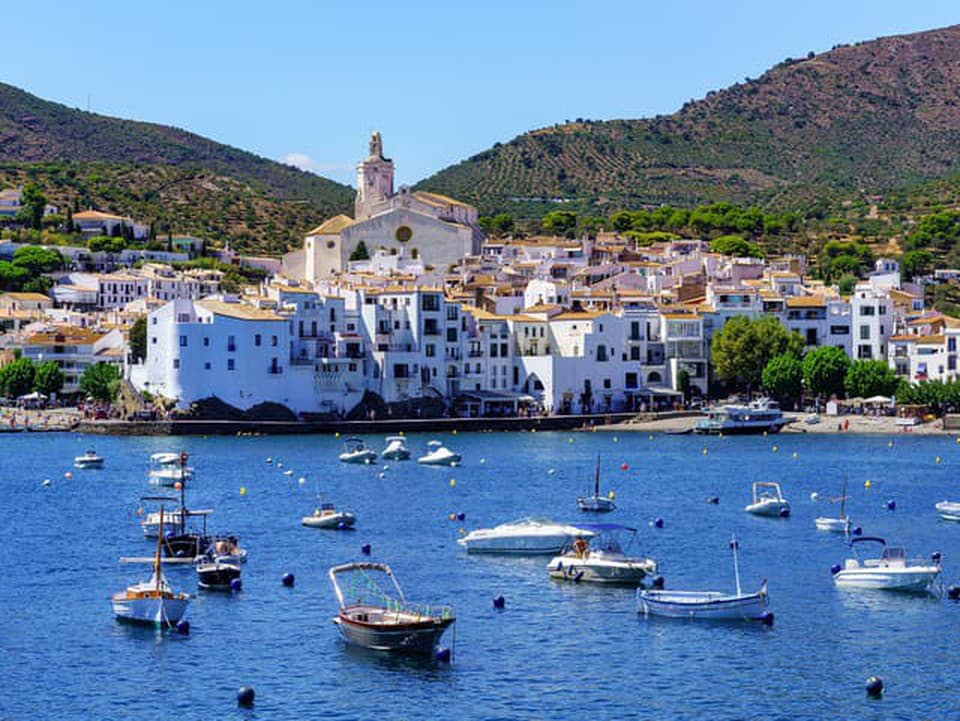 Sedem skrytých klenotov Costa Brava: Od stredovekých dedín po domov Salvadora Dalího