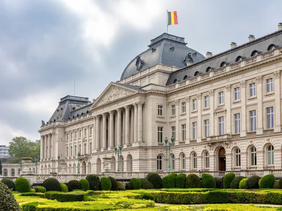 Kráľovský palác v Bruseli láka na opravené sály aj výzdobu z krídel chrobákov