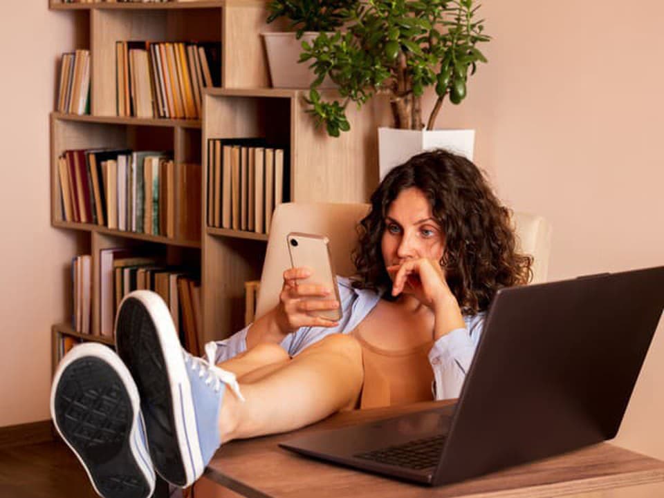 Office frogs: Trend, ktorý ovplyvní kariéru mladých ľudí v roku 2026