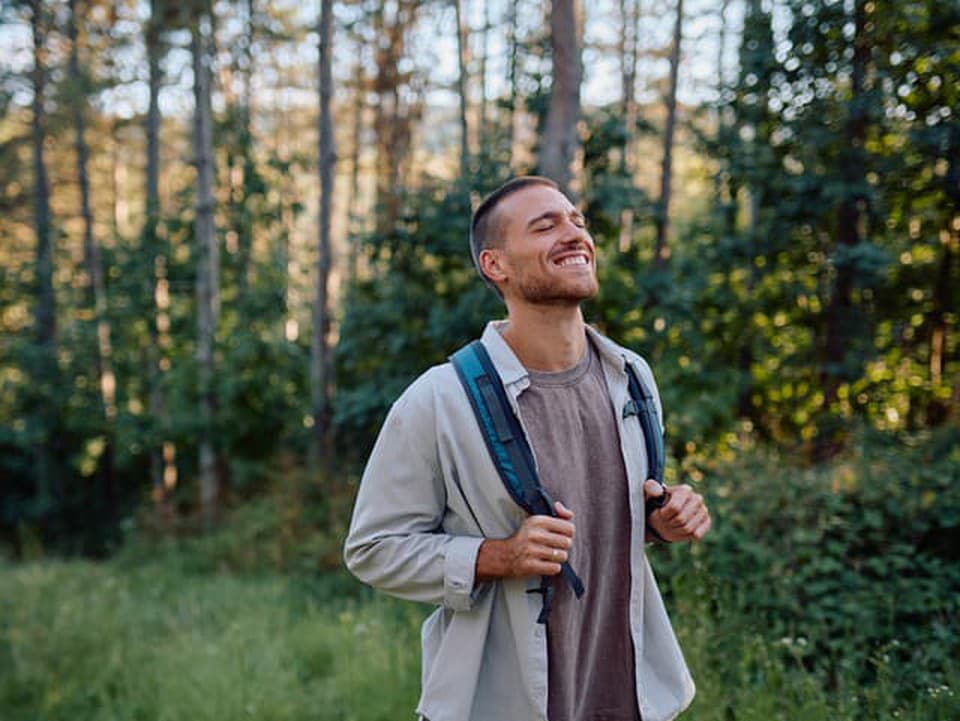 Počuli ste už o zelenom voľne? Mladí objavili nový spôsob, ako bojovať proti vyhoreniu