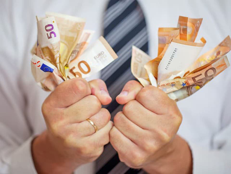 Sociálna poisťovňa zvýši od roku 2027 viaceré dávky. Niektoré presiahnu aj 2 400 eur mesačne