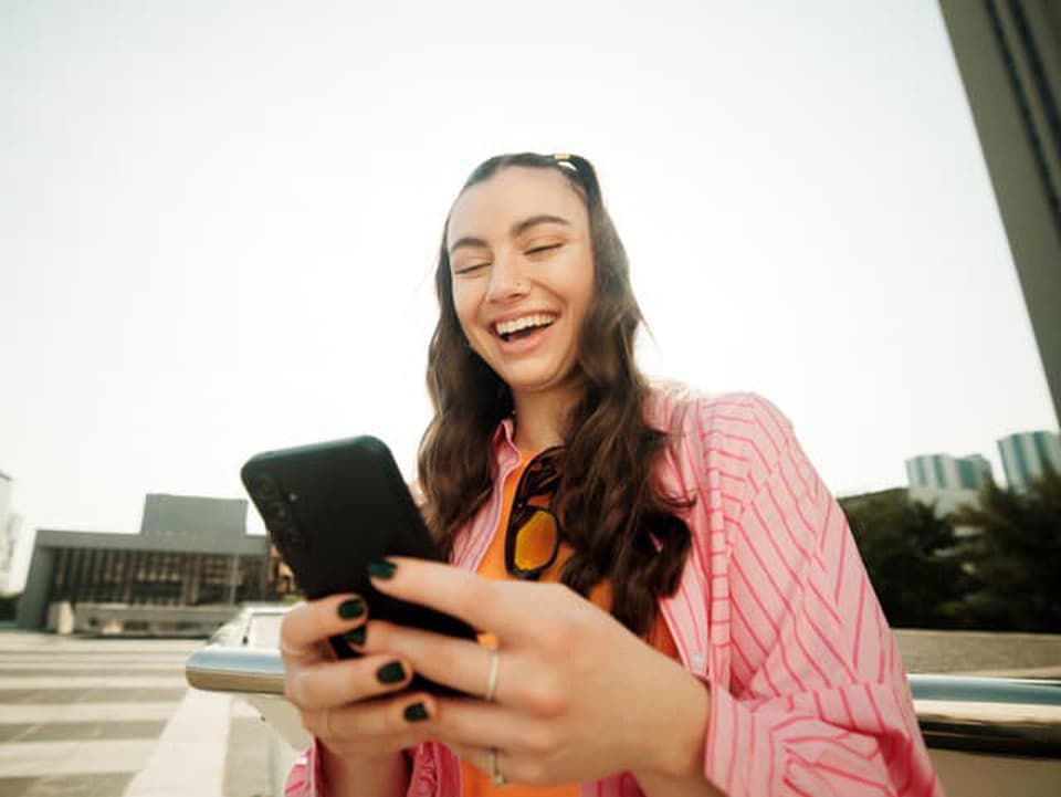 Dohovoríte sa v práci s generáciou Z? Týchto 13 trendy fráz by ste mali poznať