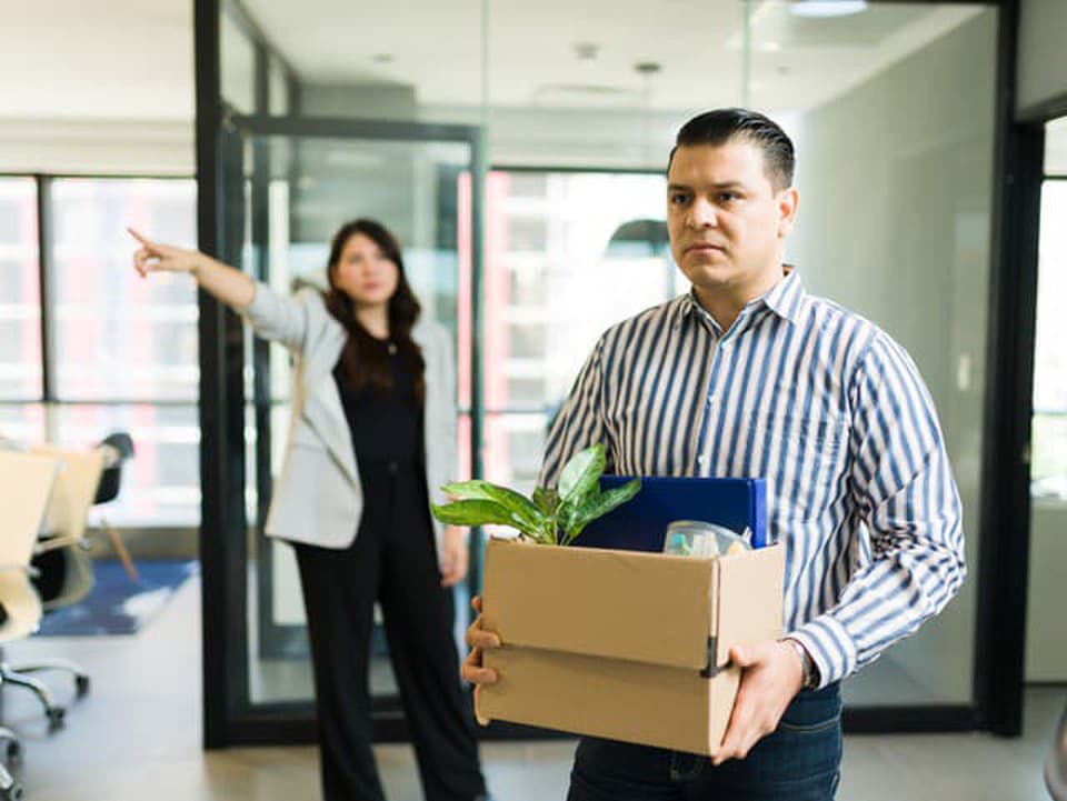 Chystá sa zmena pri prepúšťaní: Novela má pomôcť zamestnancom aj zamestnávateľom!