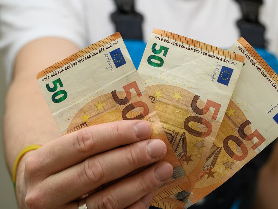 Stačí minimálna mzda na dôstojný život? Odborári ukázali, aký príjem Slováci skutočne potrebujú!