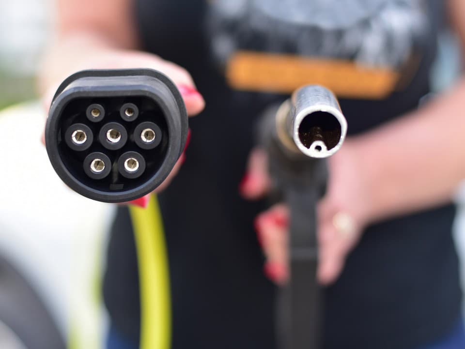 Lacná elektrina nestačí: Nová štúdia ukázala, prečo u nás elektromobily často nedávajú finančný zmysel!