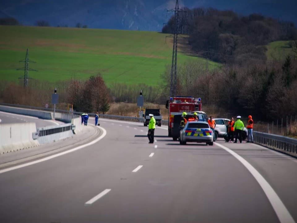 Porucha auta na diaľnici môže mať tragické následky: Vodiči, poznáte tieto dôležité pravidlá?