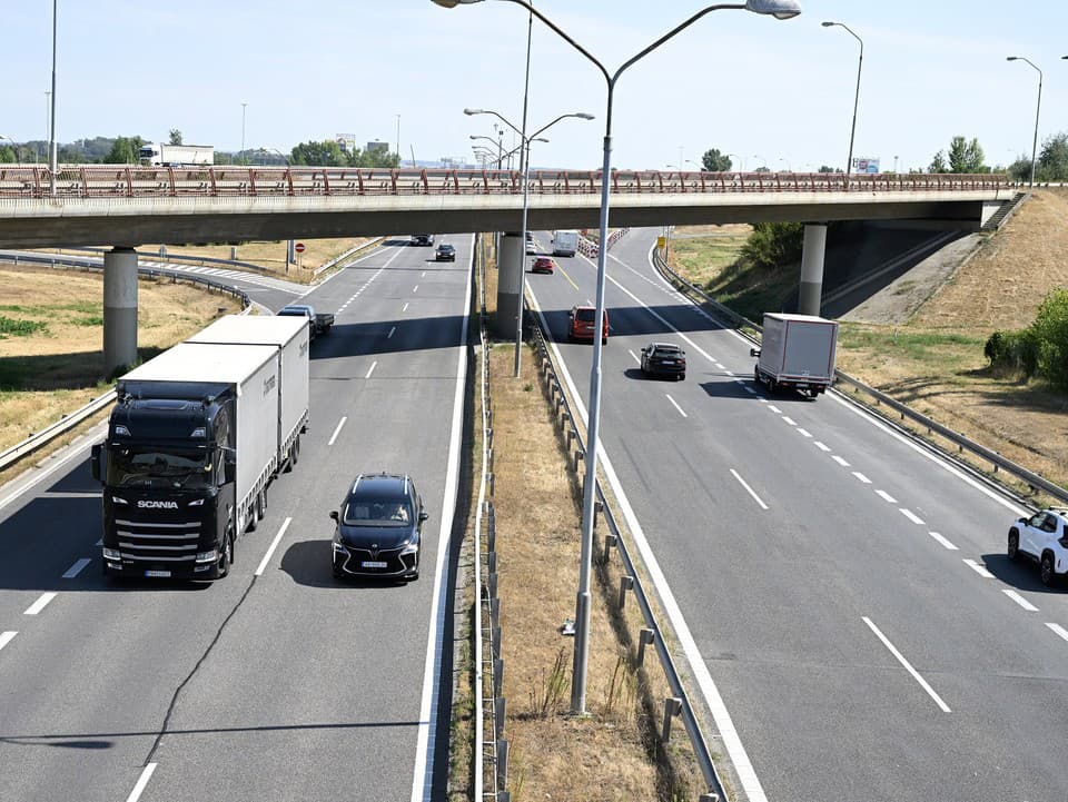 Vodiči pozor: Na diaľniciach pri Bratislave vás čakajú viaceré obmedzenia, už tento víkend!