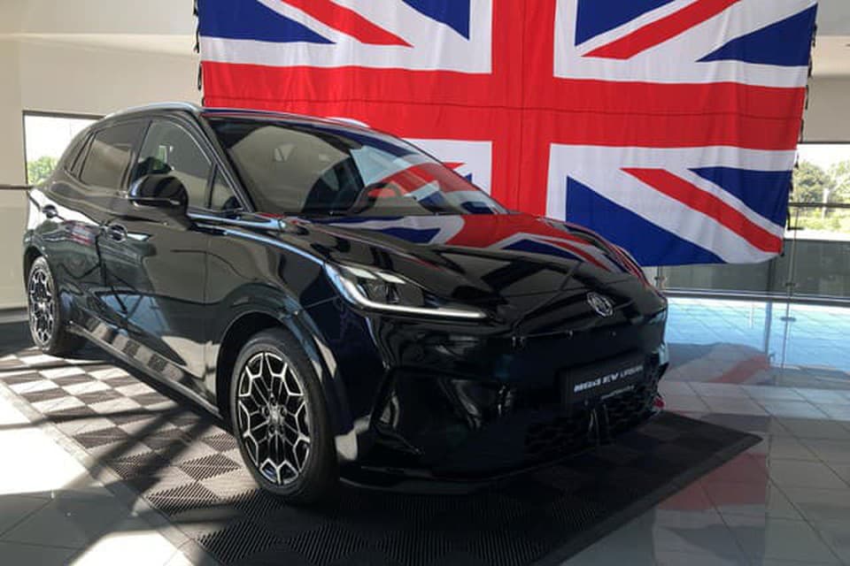 Nový priestranný hatchback MG4 EV Urban dorazil na Slovensko. Obrovský kufor, dobrá cena
