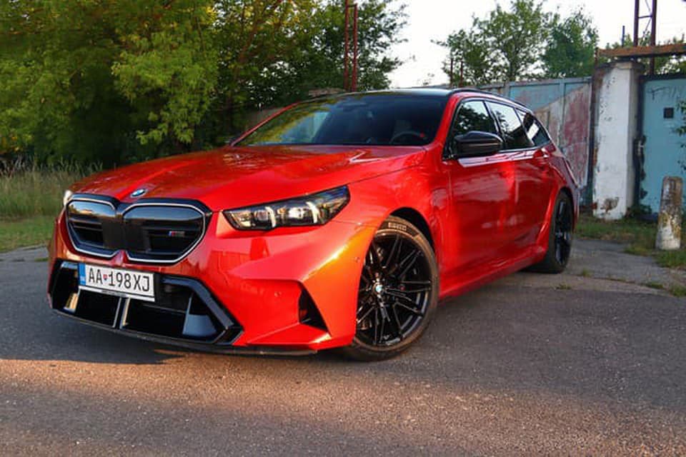 TEST: BMW M5 Touring - rýchlejšie kombi neexistuje. Zabojuje aj proti 2x drahším
