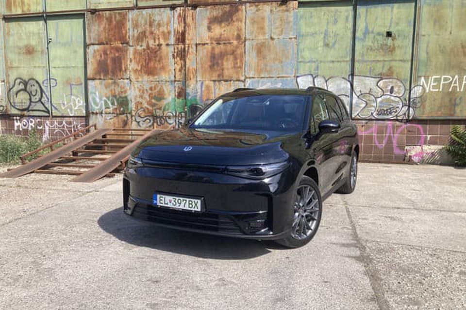 Leapmotor C10 REEV - keď chceš elektromobil na dlhé trasy za výborné peniaze