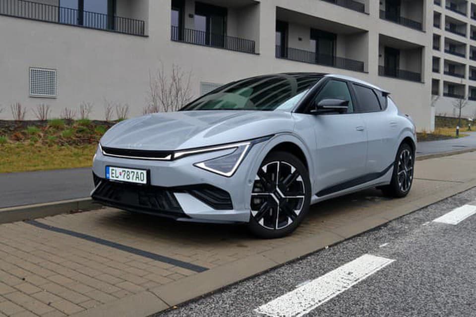 TEST: Kia EV6 - facelift pomohol. Pozor na strešné okno