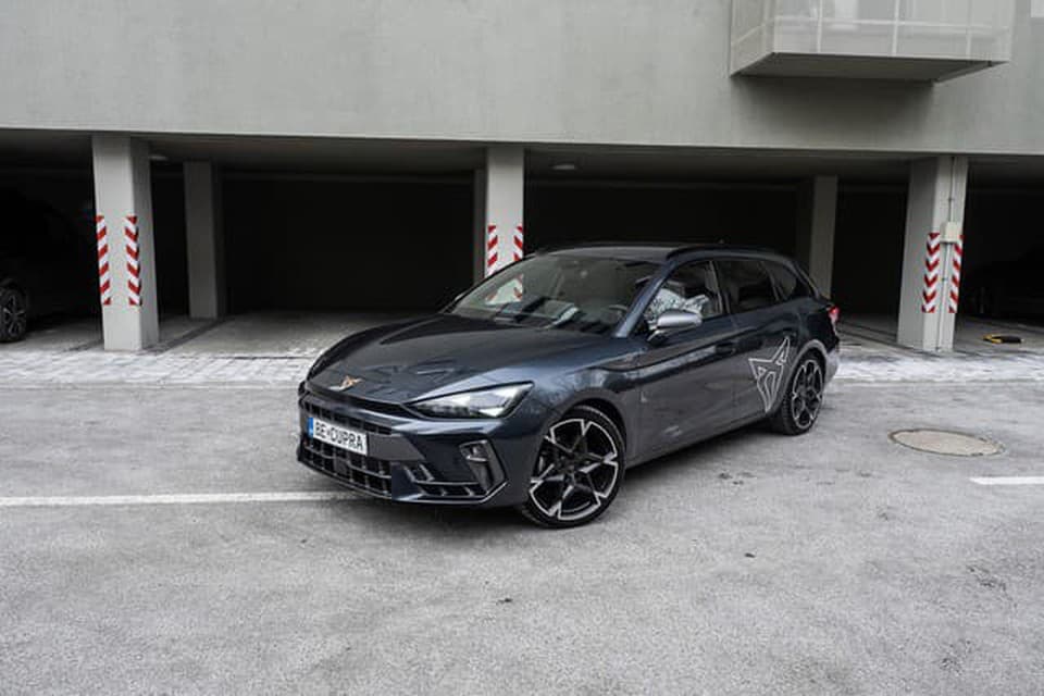 TEST: Cupra Leon Sportstourer 204 - Každodenná dávka športu