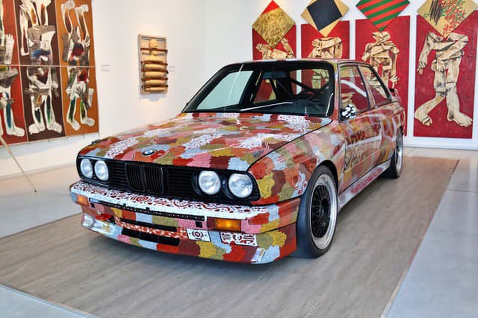 FOTO: BMW Art Cars oslavujú 50 rokov. Tri z nich práve na Slovensku