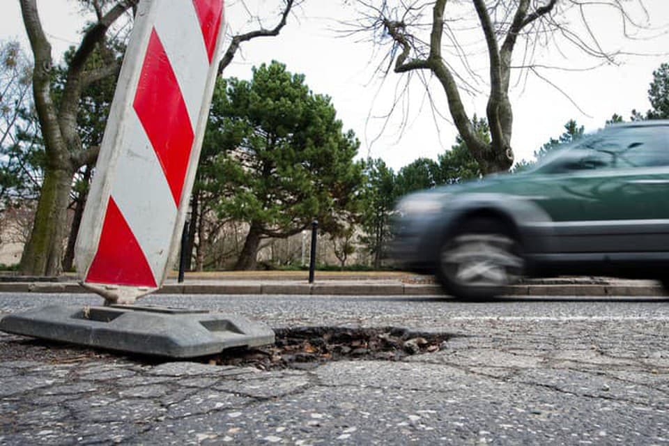 Mesto Košice začína s opravami výtlkov, prioritou sú trasy MHD a hlavné ťahy