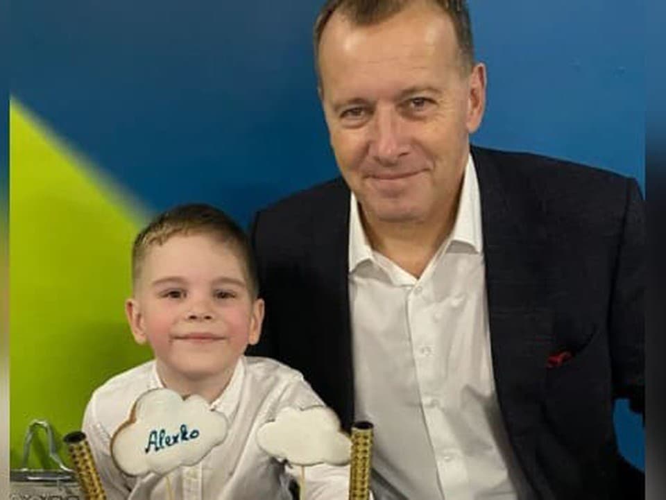 Alex mal krst a fanúšikovia ostali v šoku: Takto vyrástol Kollárov syn!