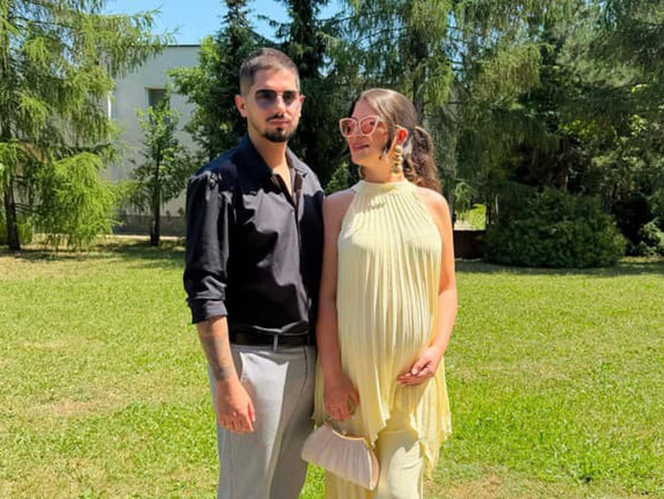 Môže tehotná žena ísť na krst? Vanessa Šarköziová rozpútala búrlivú diskusiu